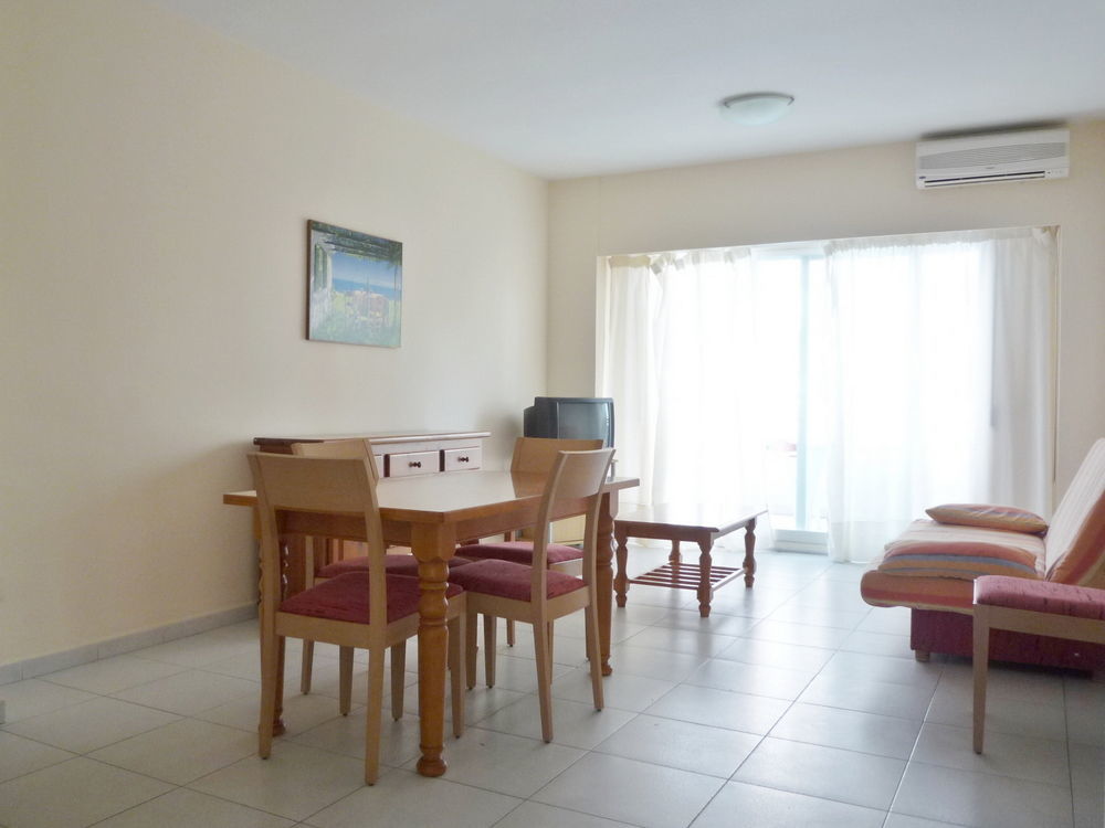 Apartamentos Marblau Las Alondras-Julio Y Agosto Solo Familias Гандия Екстериор снимка
